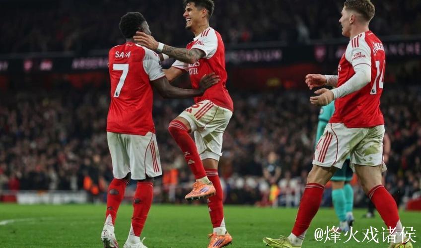 英超-萨卡造乌龙锁定胜局 阿森纳2-1力克狼队继续领跑